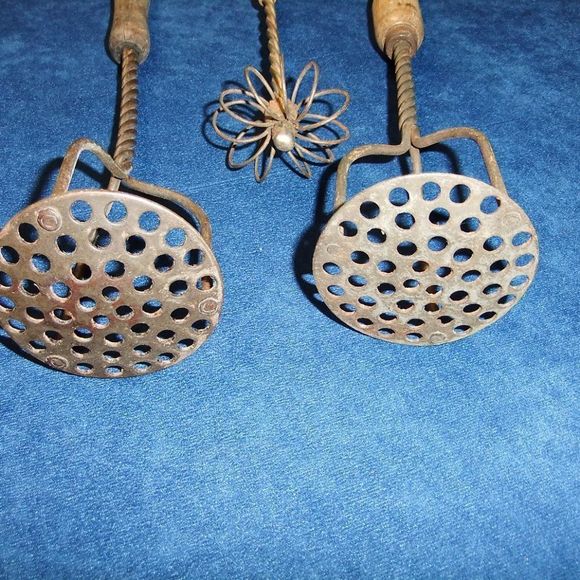 Antique Potatoes Masher & whisk  & egg beater 4 items in total - Picture 8 of 8